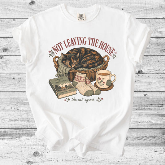Not Leaving The House Cat T-Shirt | Introvert Cat Mom Gift