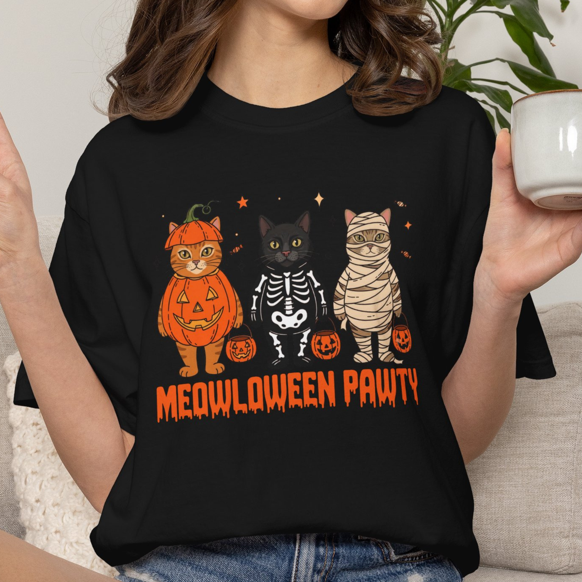 Meowloween Pawty T-Shirt | Fun Halloween Cat Lover Gift