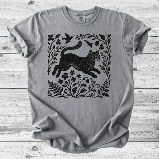 Folk Art Leaping Cat T-Shirt | Cute Cat Lover Gift