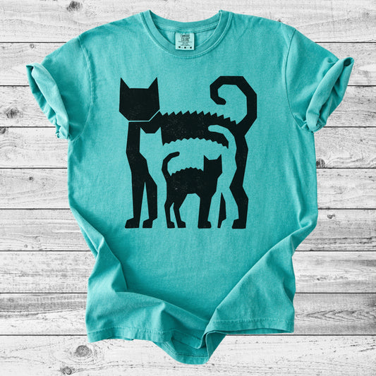 Artistic Cat T-Shirt | Minimalist Cat Lover Gift